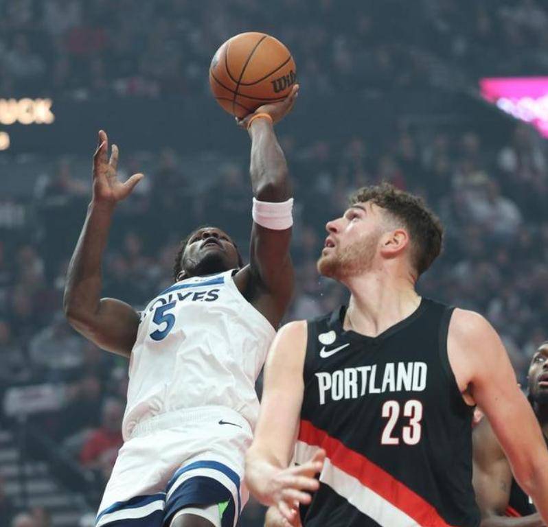 关于明尼苏达森林狼赛前再遭质疑，志在NBA总决赛名次提升，赛场秩序良好，医务组通报恢复的信息