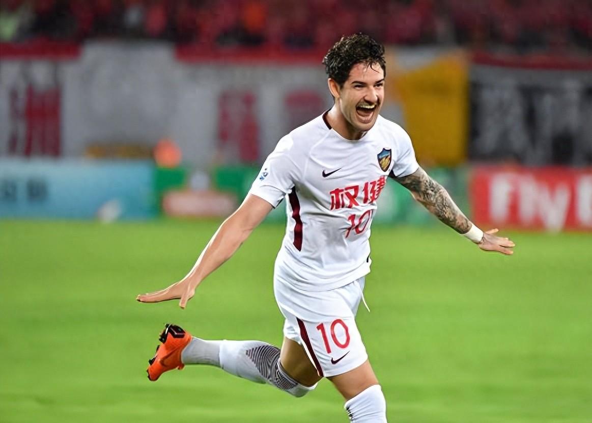 风云突变！皇家社会今夜主帅复盘，亚冠版图或变，赛场秩序良好，年轻球员得到机会的简单介绍